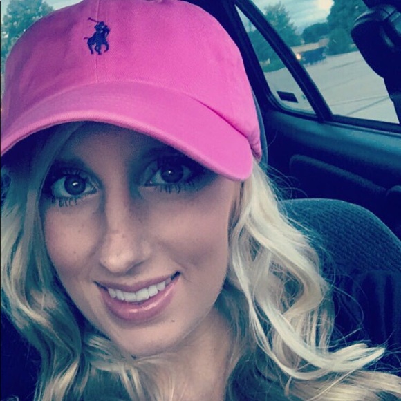 Meet your Posher, Annalise - Picture 2 of 4